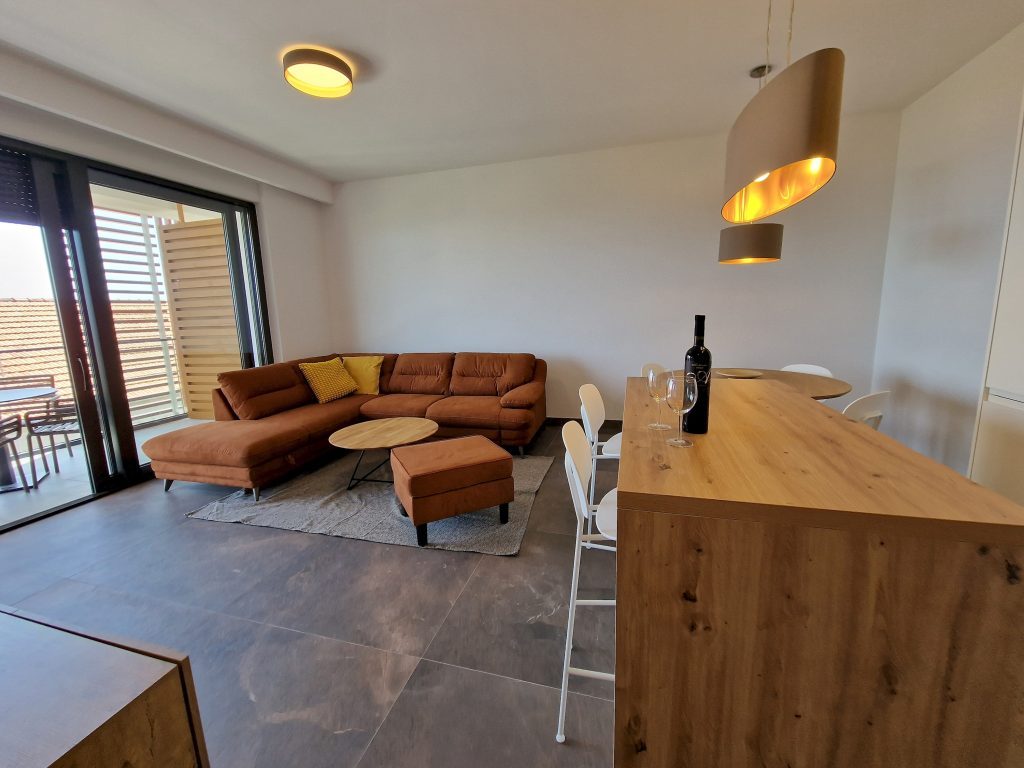 Orebic - Seafront One-Bedroom Apartment