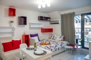 Studio with Balcony and Free Parking