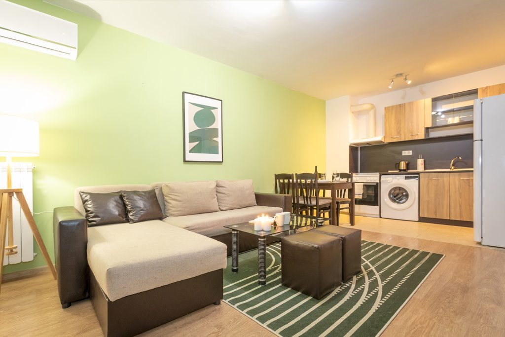 City Center - One-Bedroom Apartment with Parking