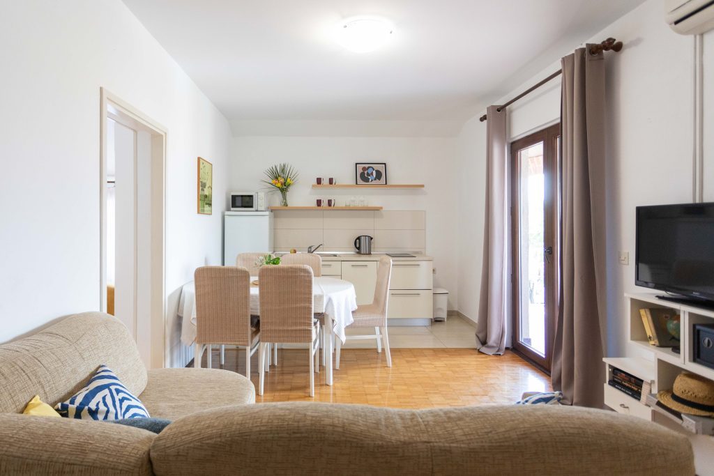 Poolside Stone Two-Bedroom Suite - Zrce Beach