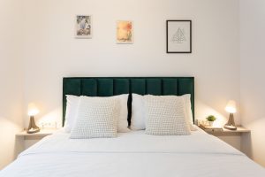 Tresnjevka - Entire Building - Great for groups - Free Parking