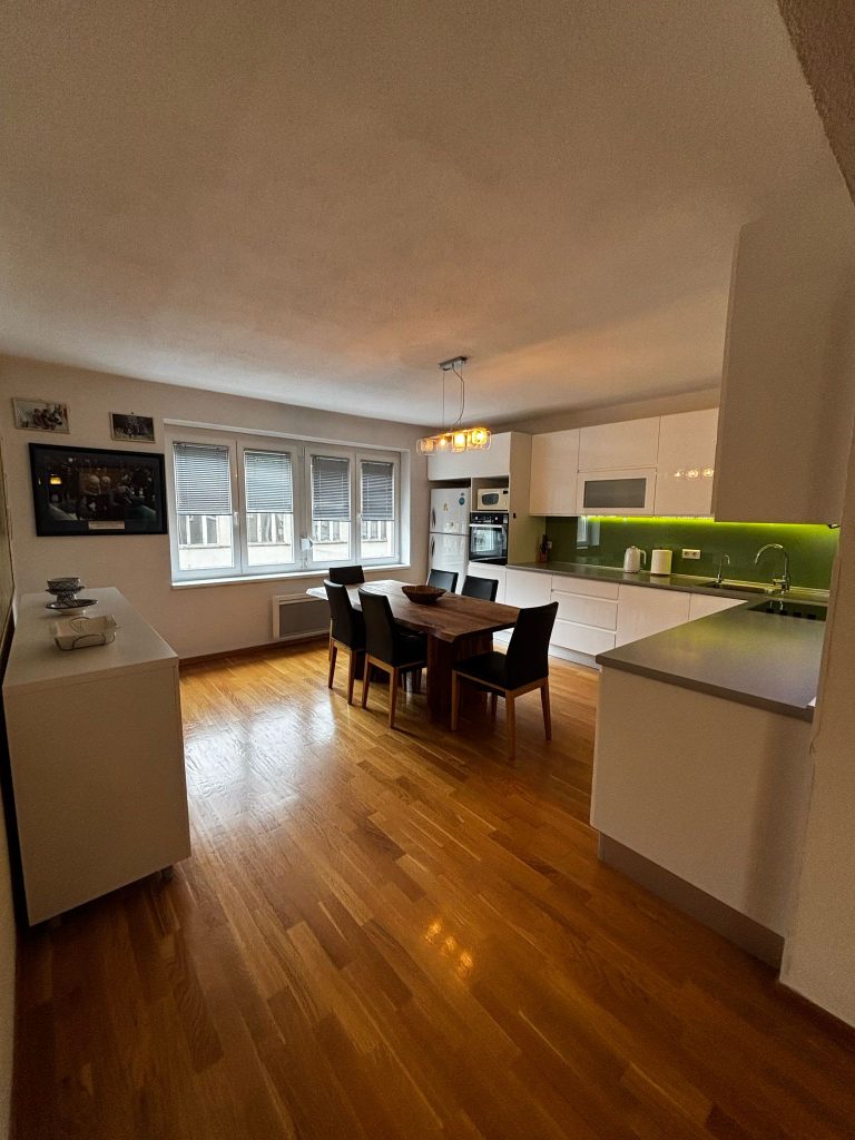 Cosy 2 BDR in the Heart of the City